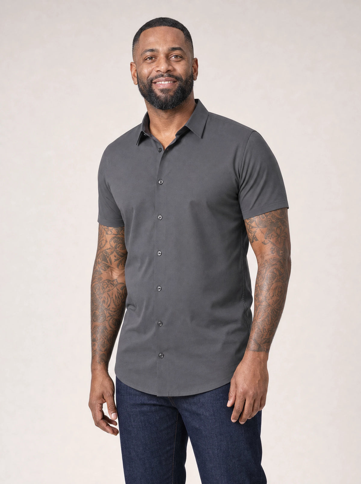 Dark Grey - front 3/4 | Ryan | 180 | 88 | L